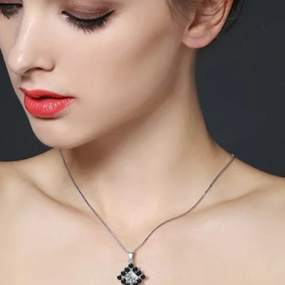 NWOT Cz and Black Spinel Necklace - Picture 4 of 4